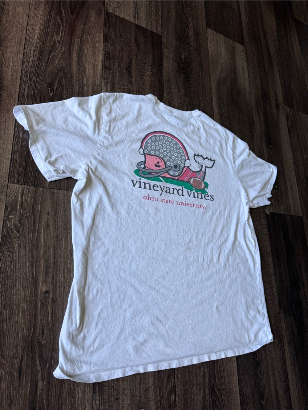 T-shirt with graphic